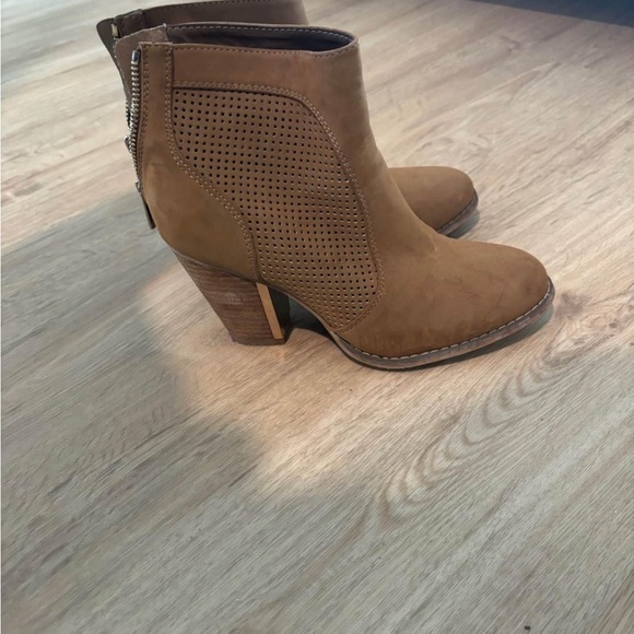 Call it Spring brown heeled boots - Picture 3 of 4